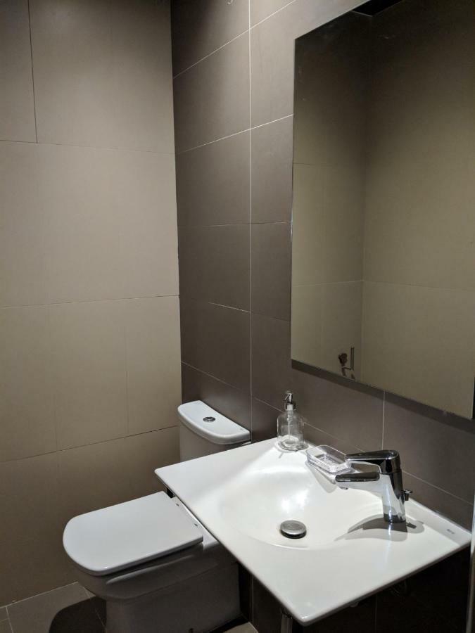 Apartamentos Arc Felix Saenz 2 2 Malaga Luaran gambar
